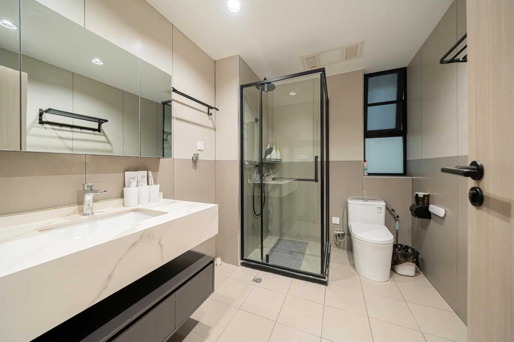 Huangpu Liyuan Bund Branch Spacious Bright 4 Bedroom With A Breathe Taking Bund View *